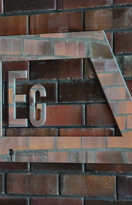 Cea Edelstahlschild Eingang 2