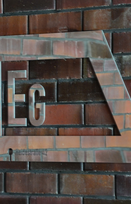 Cea Edelstahlschild Eingang 2