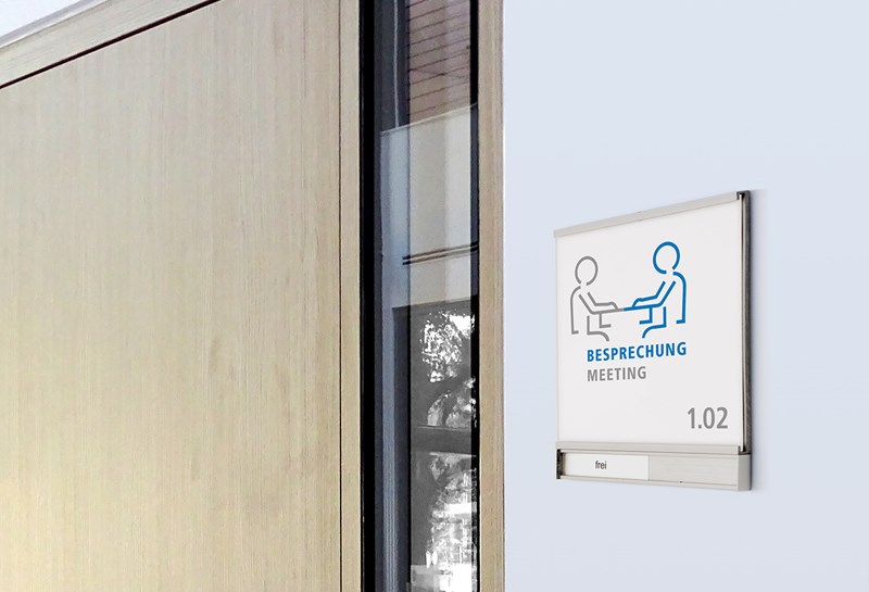 Türschild mit Wechselschieber CTAW Slide 1