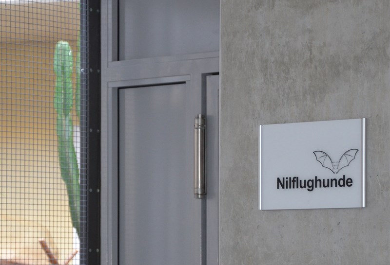 Wegweiser wandmontiert RW Slide 1