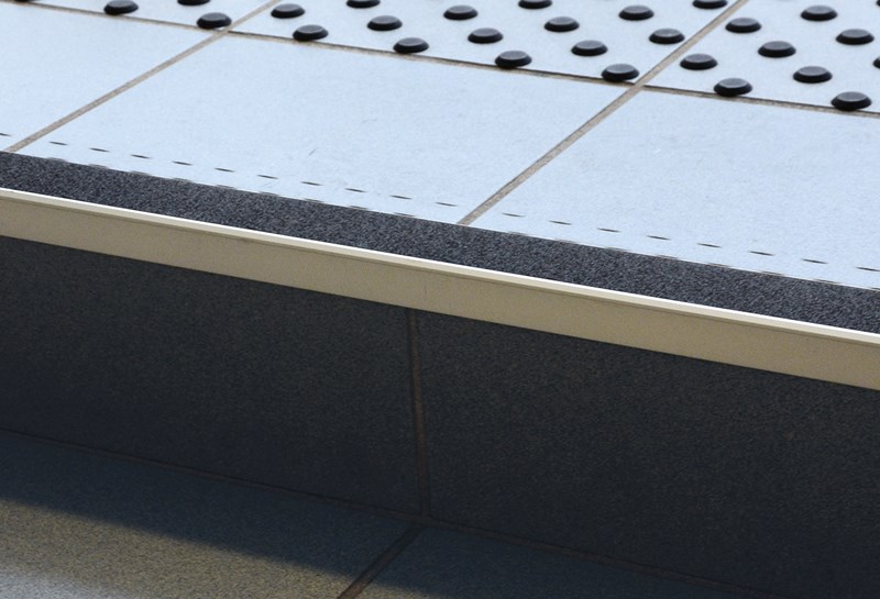 Stufenmarkierungen und -profile Slide 1