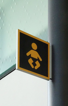 Fahnenschild Wickeln