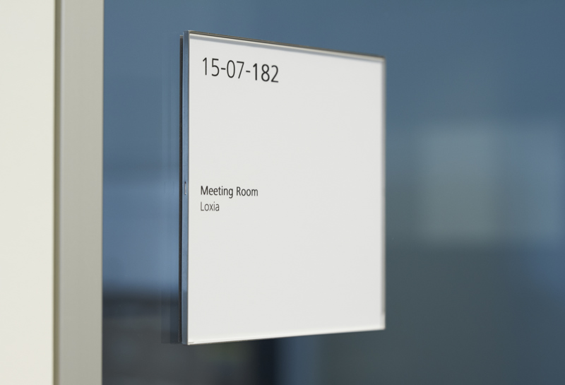 Türschild aus Edelstahl QTE Slide 7