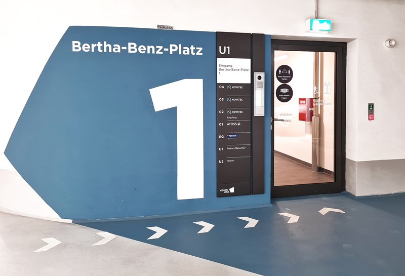 Übersichten wandmontiert QUAM Slide 1