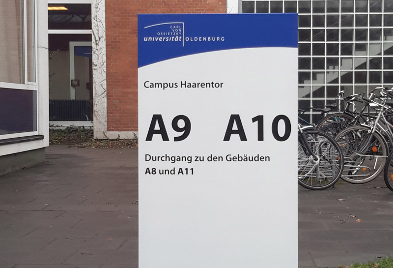 Carl v. Ossietzky Universität 12