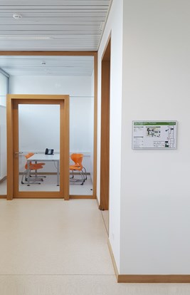 Athenee Fluchtwegschild 2