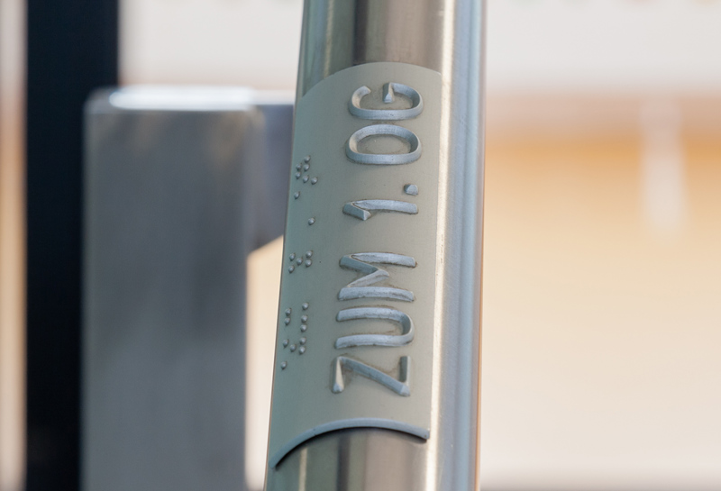 Handlaufschilder taktil Slide 7