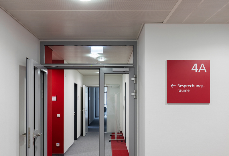 Wegweiser wandmontiert QW Slide 2