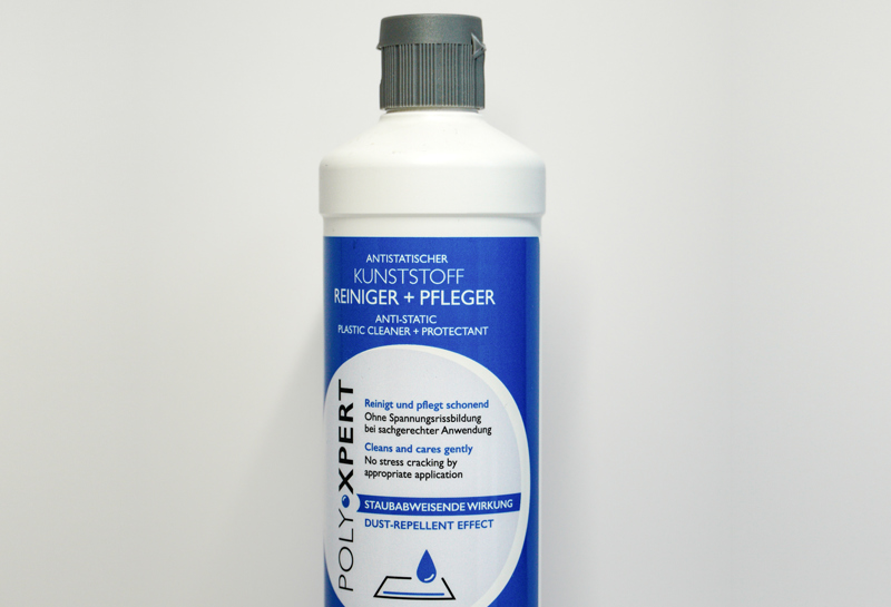 Antistatic cleaner for acrylic surfaces Slide 0