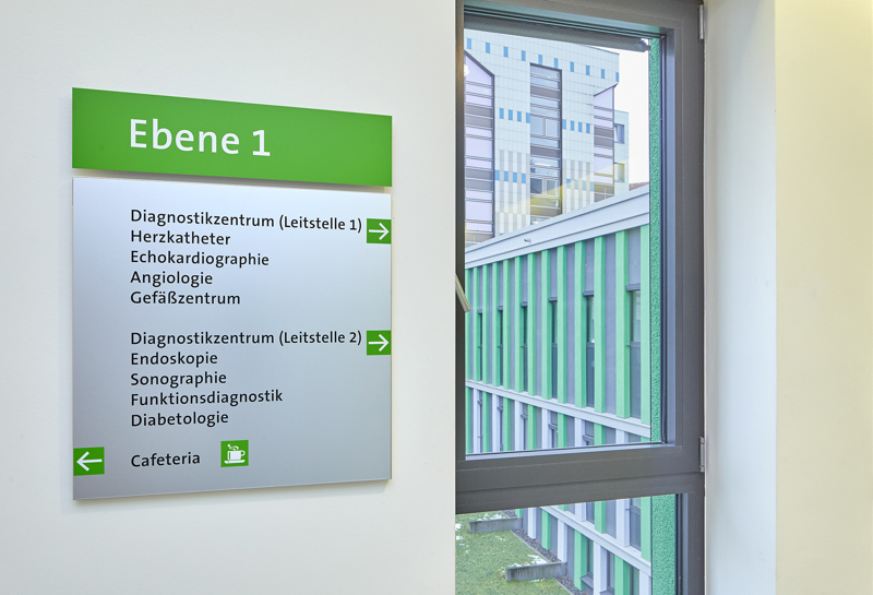 Wegweiser wandmontiert QW Slide 14