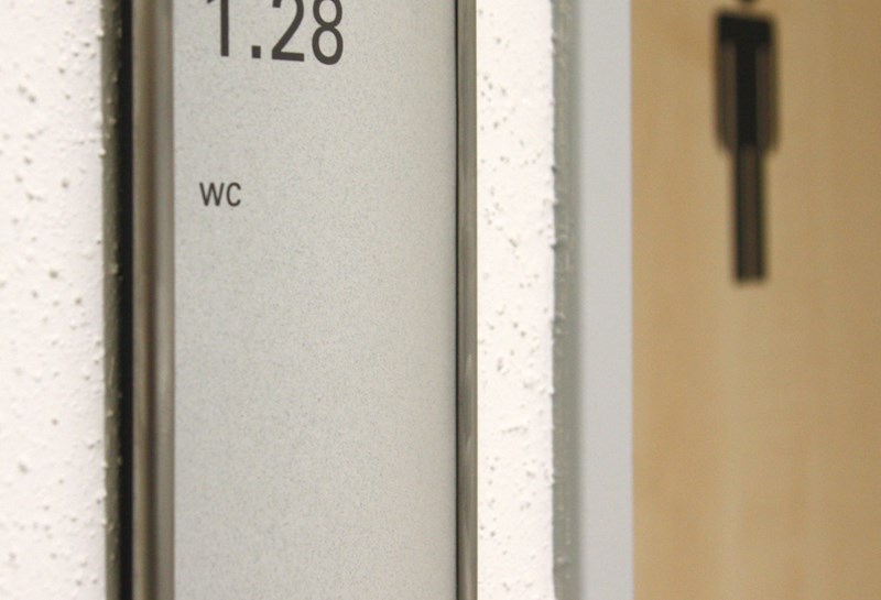 Türschild Edelstahl RTE Slide 1