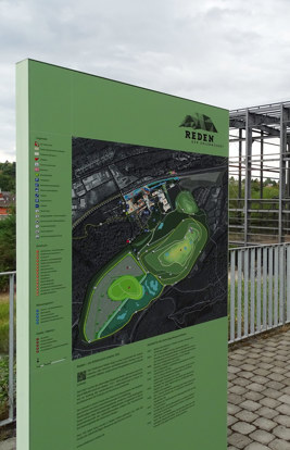 22 Stele Bruecke Detail