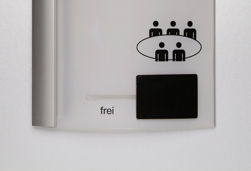 system sieben Türschild mit Wechselanzeige Slide 0