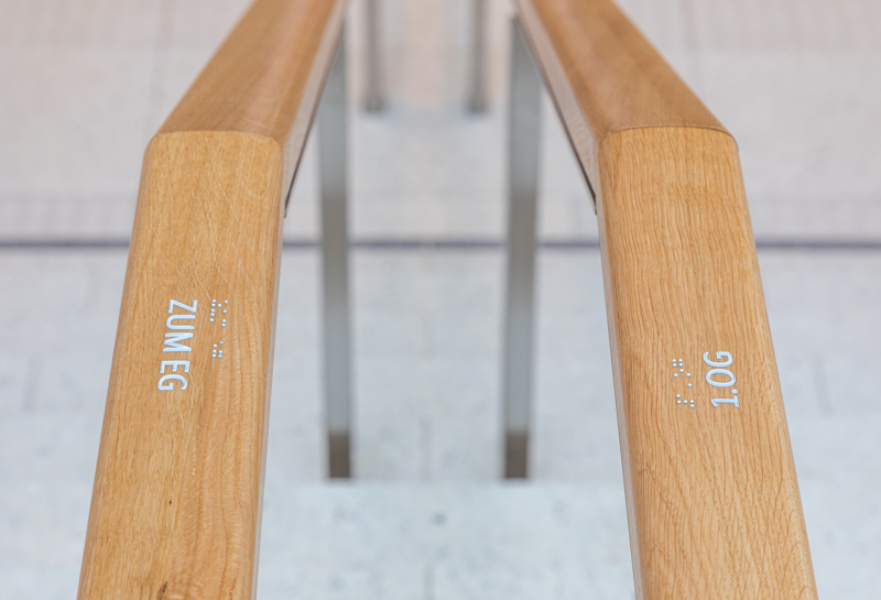 Handlaufschilder taktil Slide 4