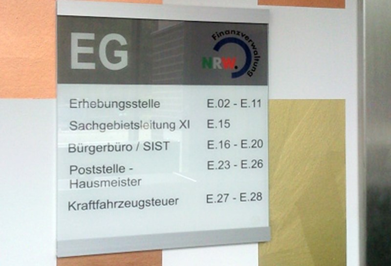 Übersichten Glas wandmontiert TNU Slide 1