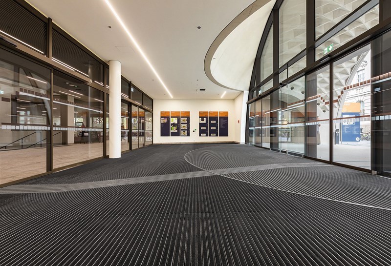 Sauberlaufzonen mit Indikatoren Slide 1