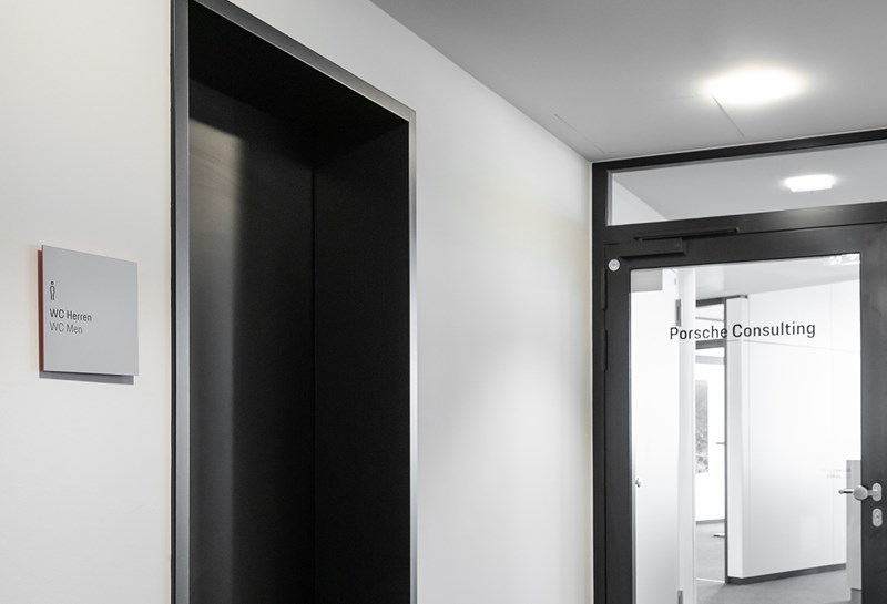 ★ Porsche Design Tower 1