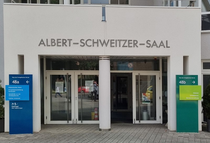 Haus der Evangelischen Kirche 1