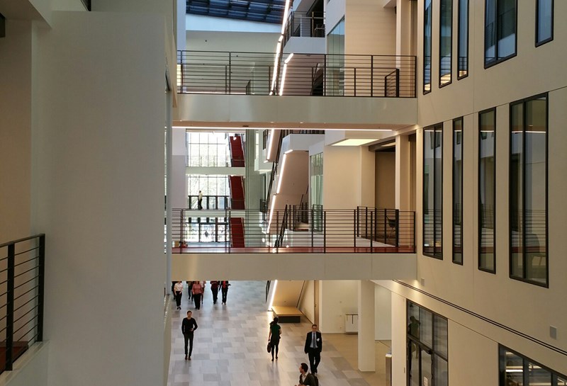 Frankfurt School of Finance 1