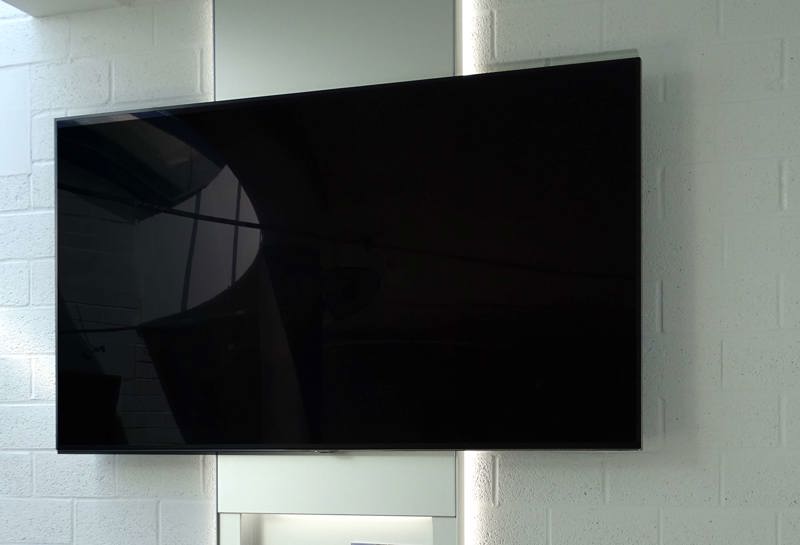 FWA 238 60 S LED Slide 0