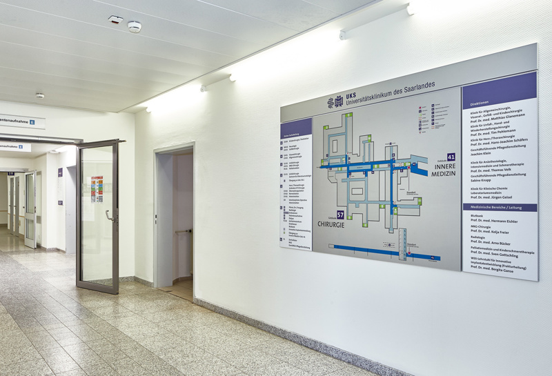 Wegweiser wandmontiert QW Slide 15