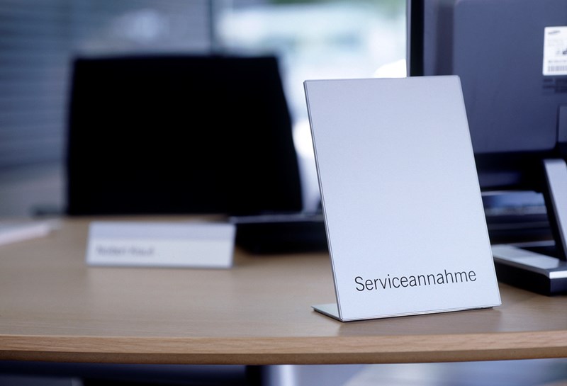 Tischaufsteller QVT Slide 1