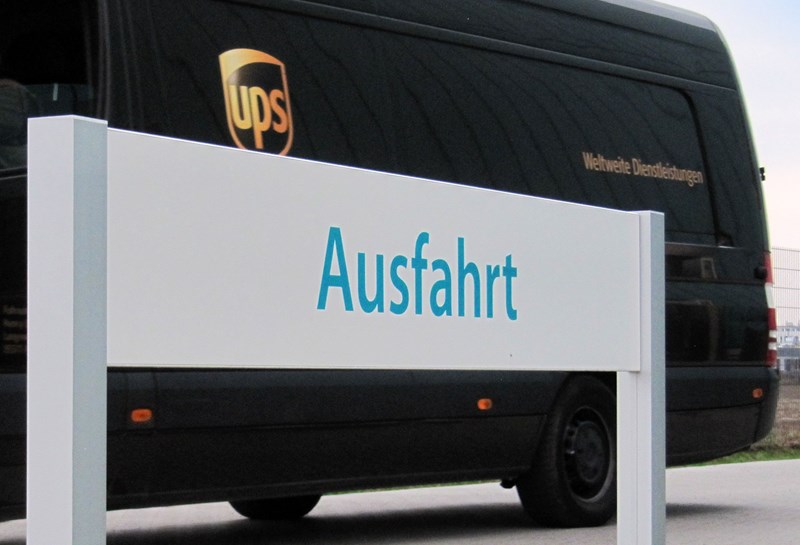 Ständerschild QASA Slide 1