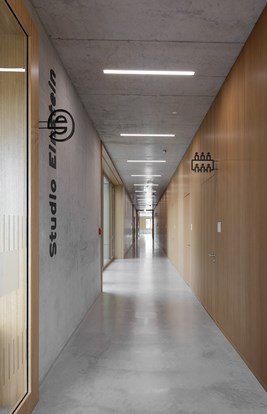 THU Ulm Innen Flur 2