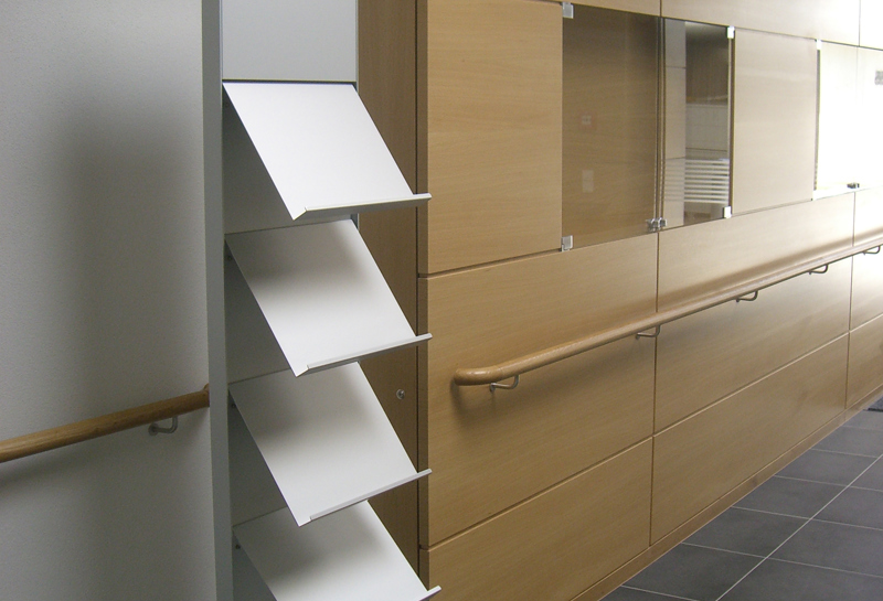 quintessenz Prospektständer Slide 0