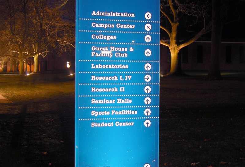 Stelen aus Glas TA Slide 1