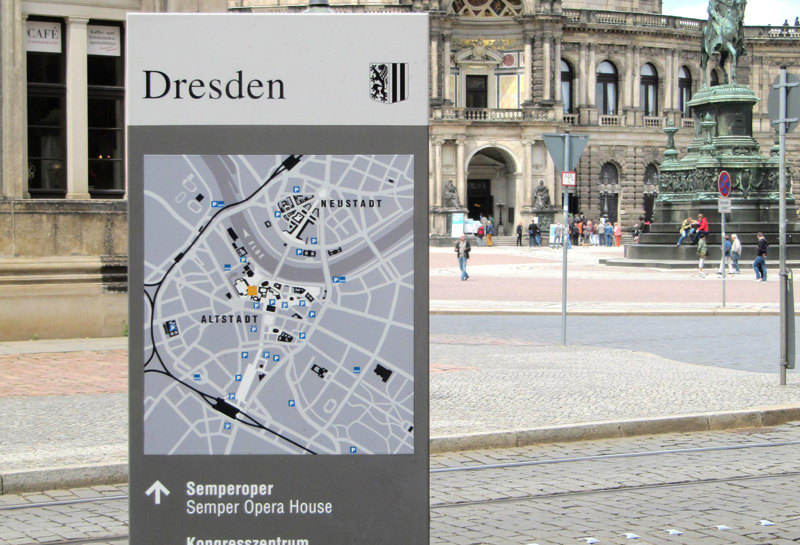 Stadtleitsystem Dresden 1