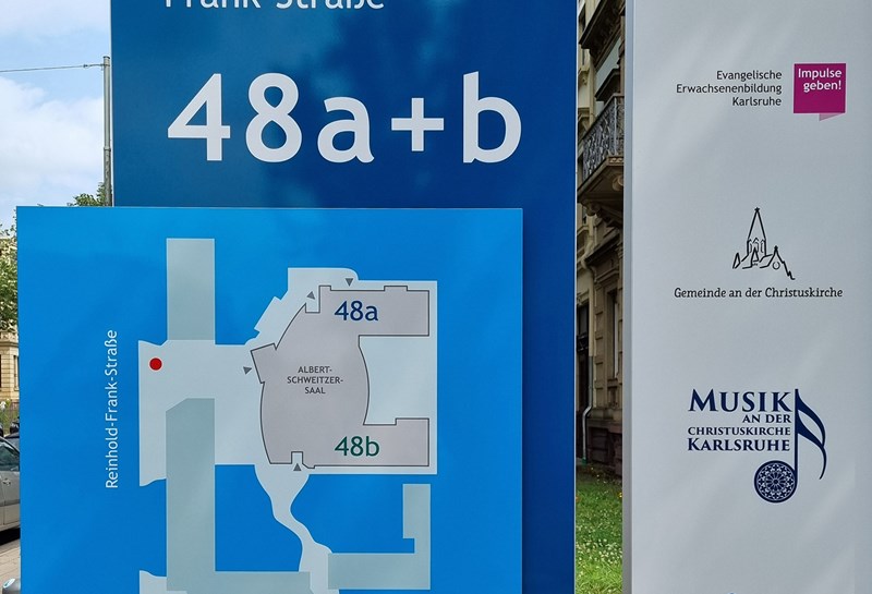 Haus der Evangelischen Kirche 1