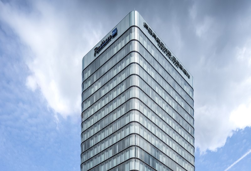 ★ Porsche Design Tower 1