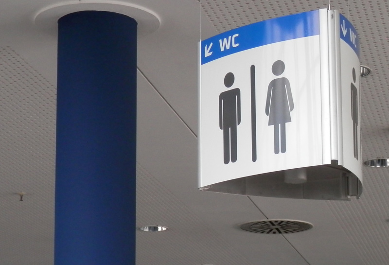 Wegweiser deckenmontiert SD Slide 1