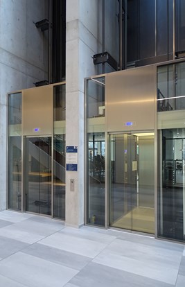 FS 56 Foyer Mit Lifttableau