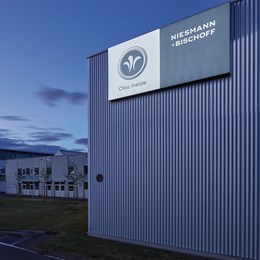 Halle Fassadenbeschriftung