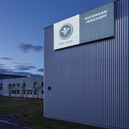 Halle Fassadenbeschriftung